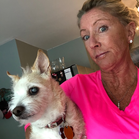 Meet your Posher, Debbie - Picture 4 of 6